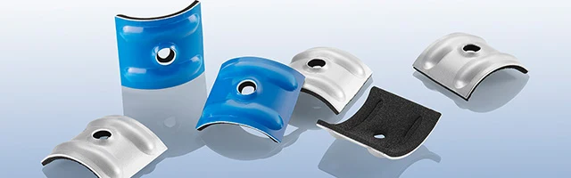 Kalotten in Blau, Alu natur und Schwarz mit Bohrung für die Schraube